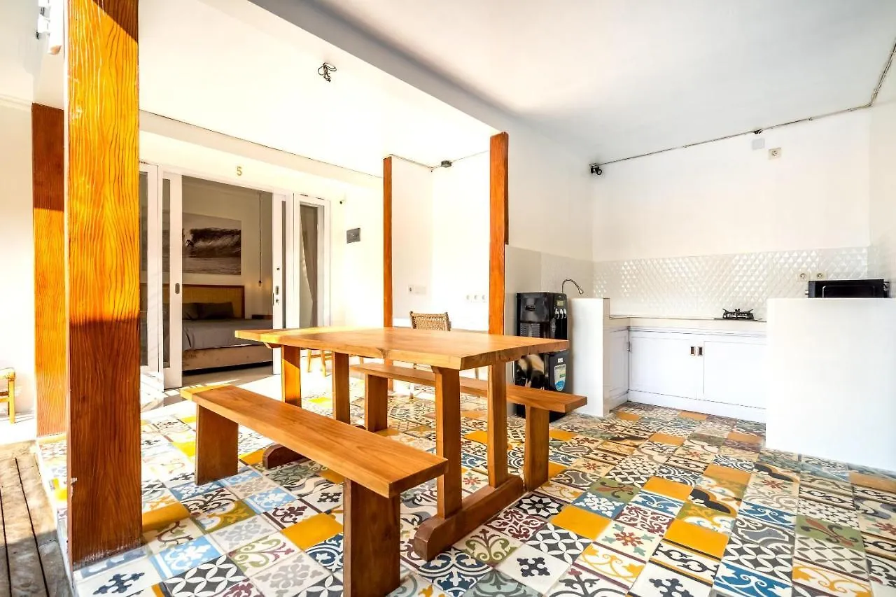 Lumturi House - Centrally Located سمينياك 0*,  إندونيسيا