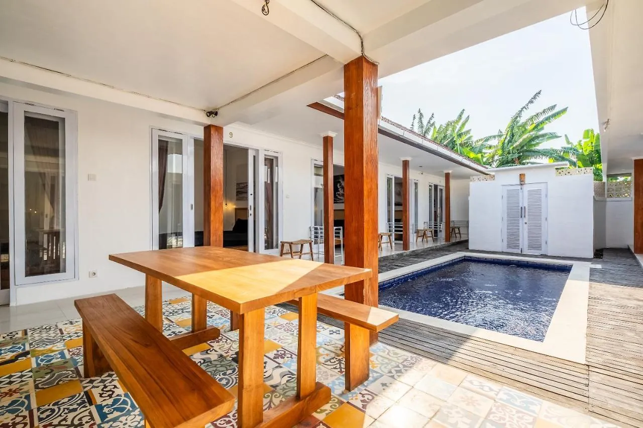 סמיניאק Lumturi House - Centrally Located 0*,